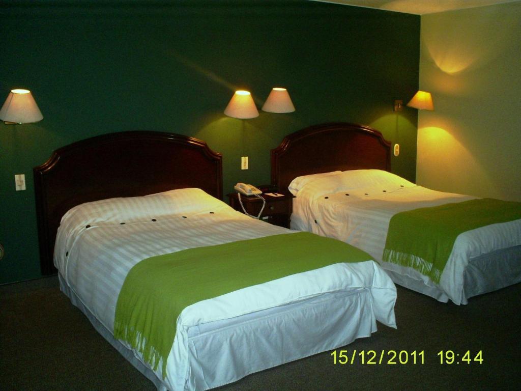 Suites Plaza Las Flores Lima Extérieur photo