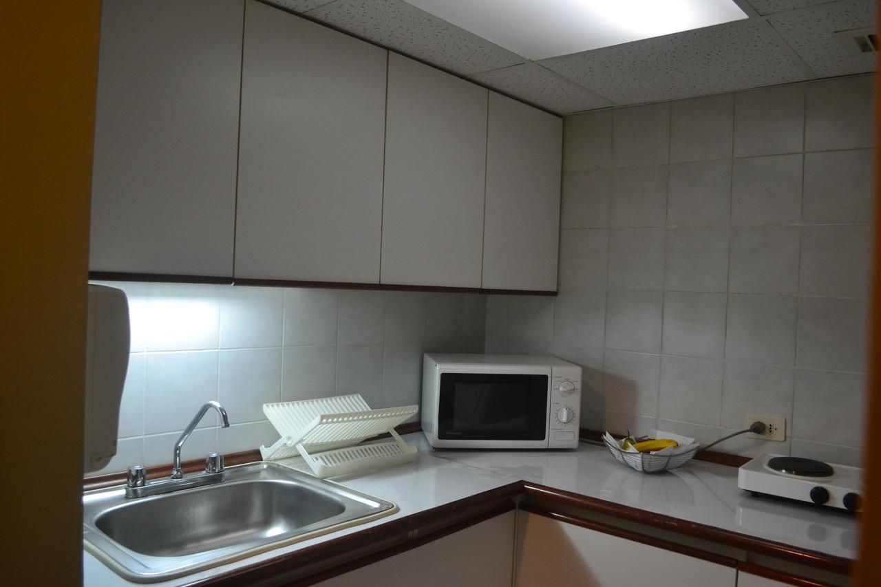 Suites Plaza Las Flores Lima Extérieur photo