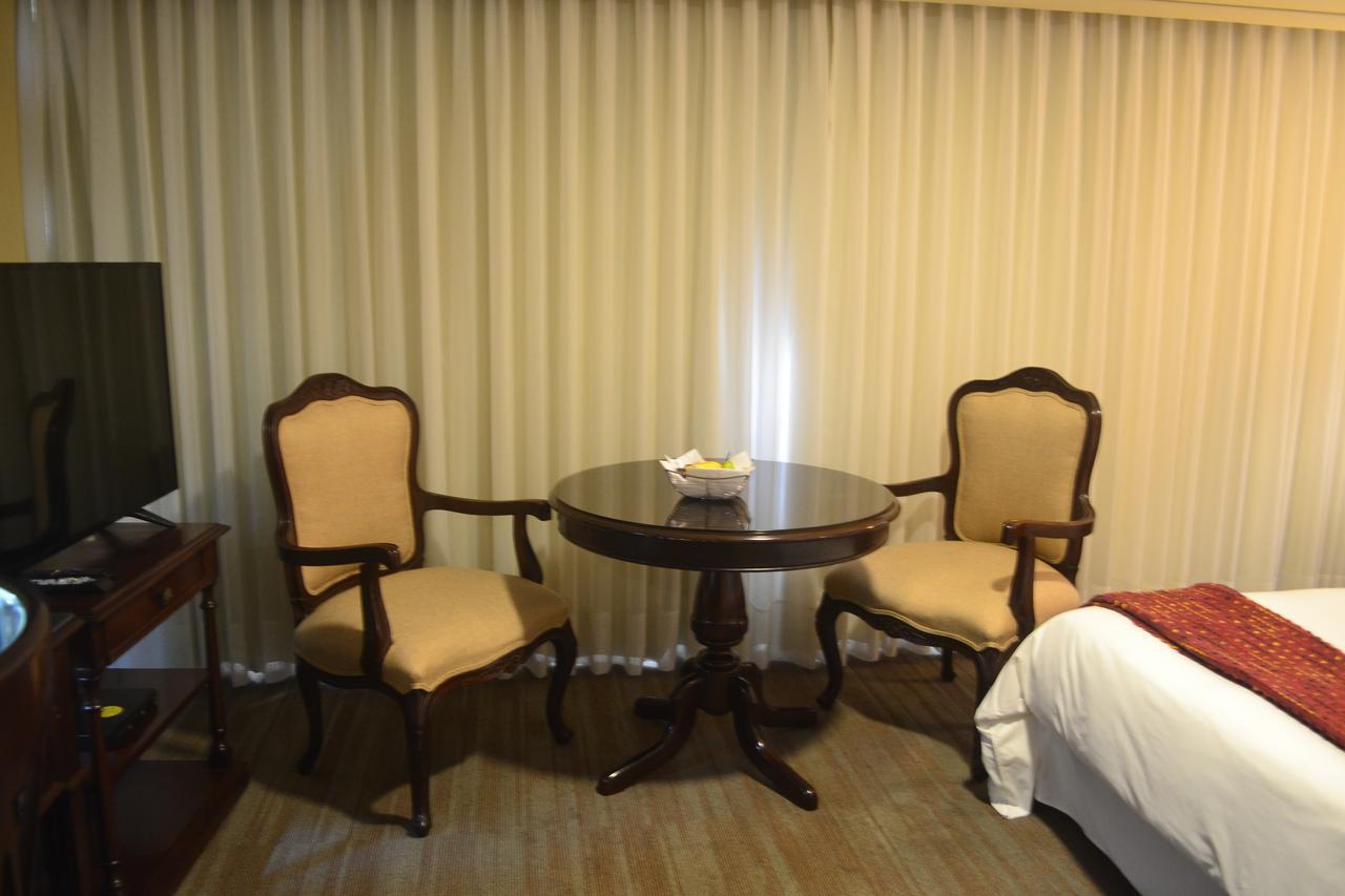 Suites Plaza Las Flores Lima Extérieur photo