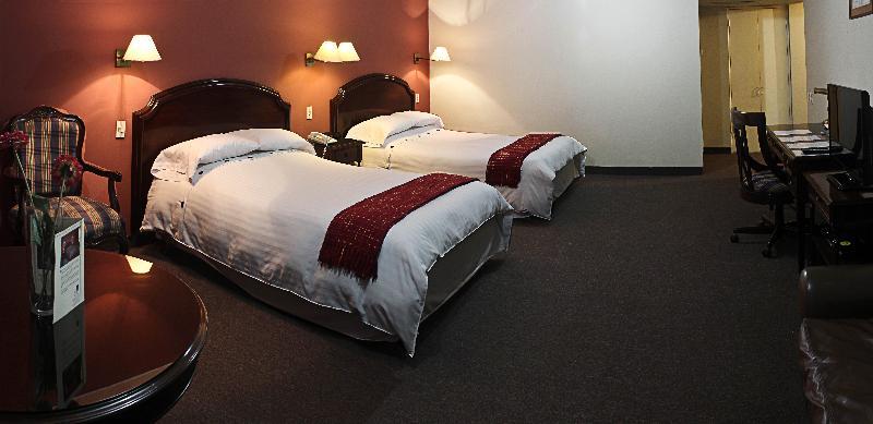 Suites Plaza Las Flores Lima Extérieur photo