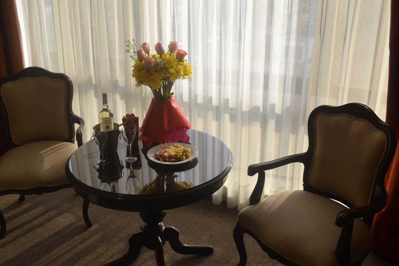Suites Plaza Las Flores Lima Extérieur photo