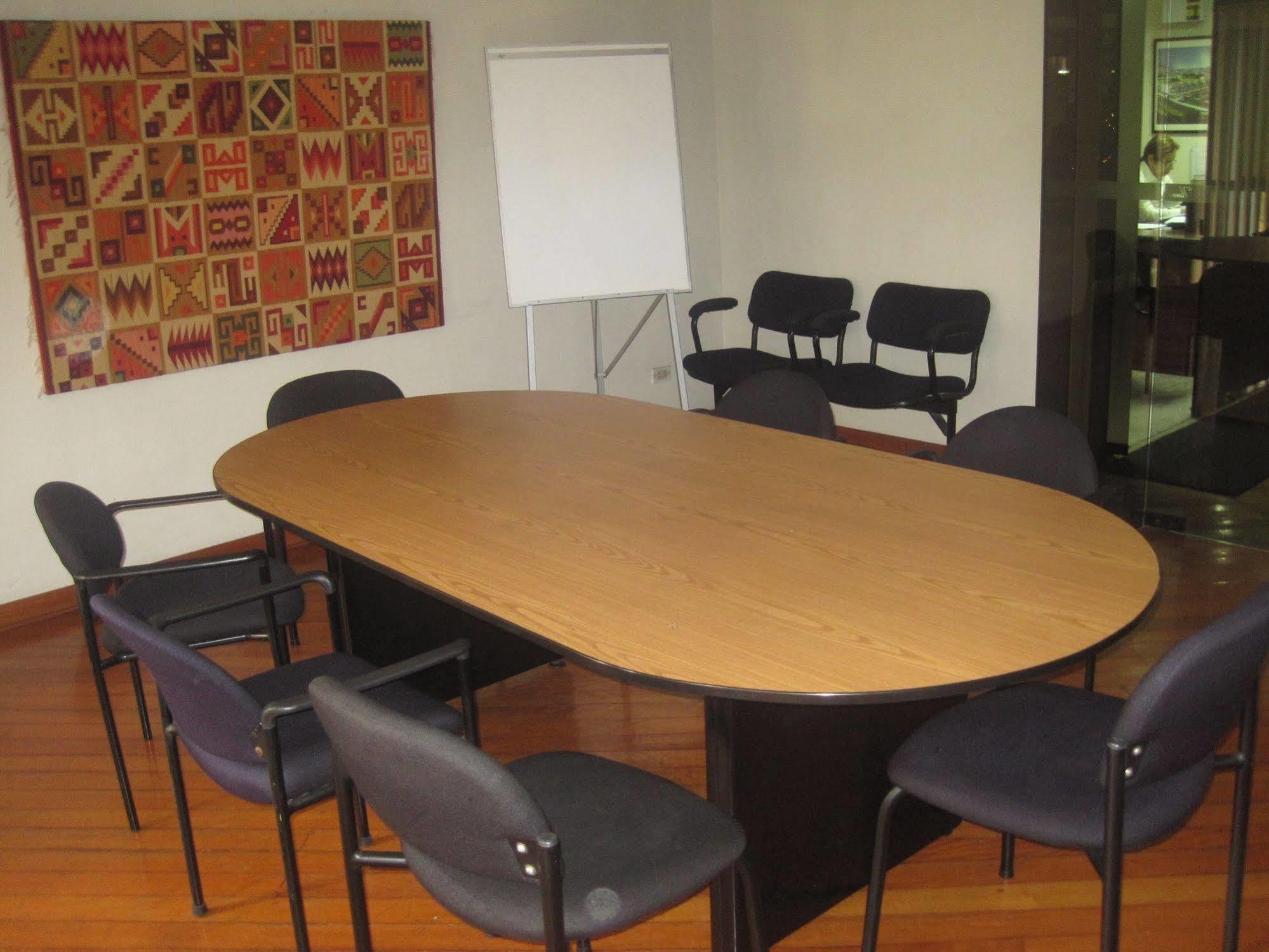 Suites Plaza Las Flores Lima Extérieur photo