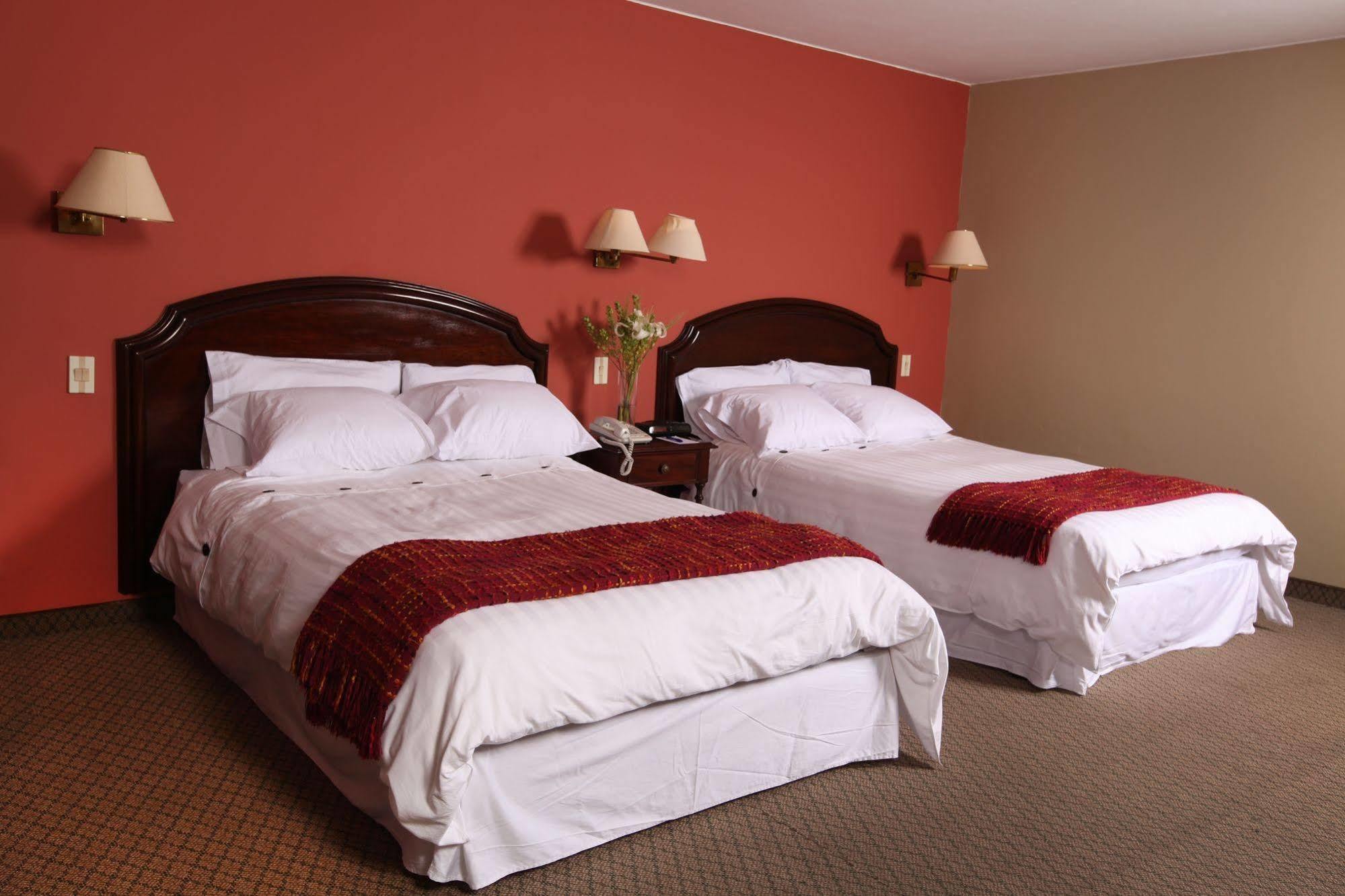 Suites Plaza Las Flores Lima Extérieur photo